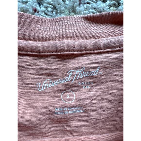 Universal Threads Women's Size Small Salmon Color Plain Flowy T-Shirt - Picture 2 of 2